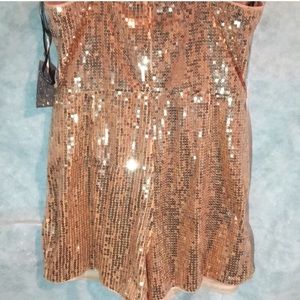Kylie who?😂 rose gold shimmery romper